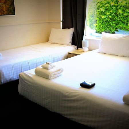 צ'ינצ'ילה The Commercial Hotel Motel מראה חיצוני תמונה